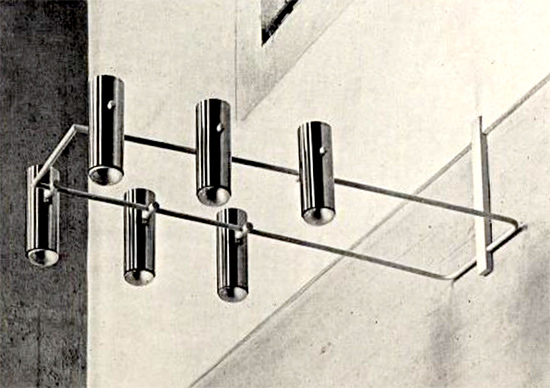 Leuchte in der Kirche Schorndorf, 1965.
Entwurf: Dipl. Ing. Architekt Fritz Vogt.