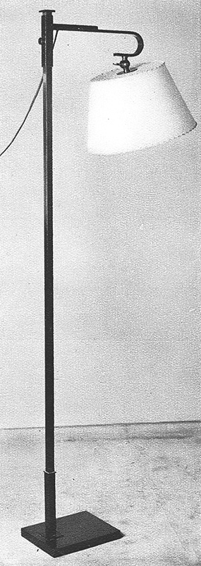 Goldschmidt & Schwabe Stehleuchte, in der H&ouml;he verstellbar, Schirm neigbar, 1931.