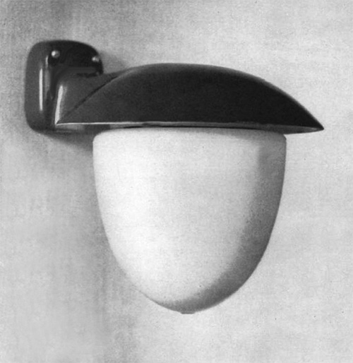 RIDEM - Rich. Demmler&rsquo;s Wwe. Porzellanleuchte aus dem Jahr 1959.
Entwerfer: Hugo Demmler. 